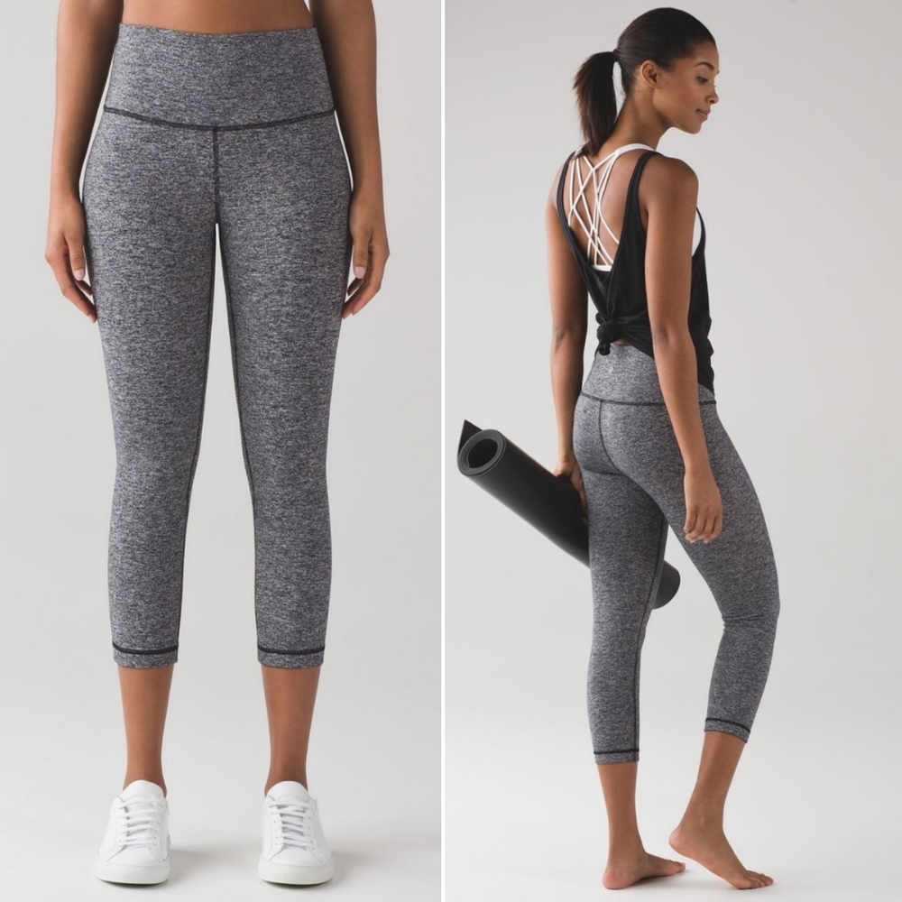 Lululemon Wunder Under Crop (Hi-Rise) in Heathered Black